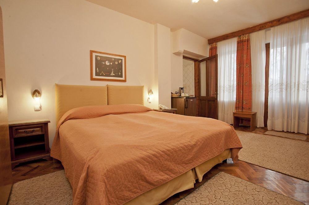 Vila Camelia Sinaia Exterior photo